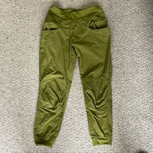 Prana Kanab pant